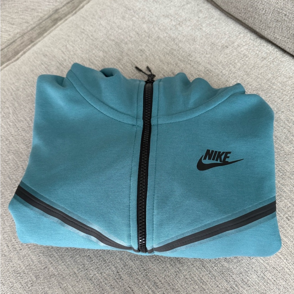 Men’s Nike Tech Jacket